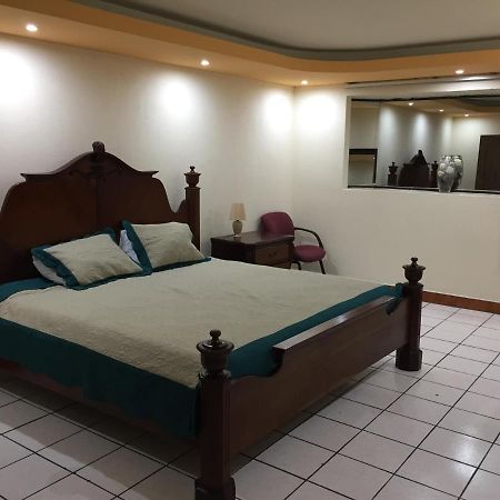 Casa Irma Hotell Guatemala City Eksteriør bilde